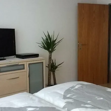 Family - Ferienwohnung Lanzi 因斯布鲁克